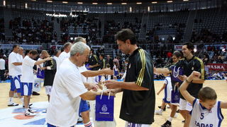 KK Zadar – Real Madrid, umirovljenje dresova 10 (Giuseppe Giergia) i 11 (Kresimir Cosic), Foto; Mladen Malik KK Zadar – Real Madrid, umirovljenje dresova 10 (Giuseppe Giergia) i 11 (Kresimir Cosic), Foto; Mladen Malik