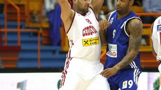 Zagreb, 220513
Dvorana II Doma sportova.
Kosarkaska utakmica pulufinale doigravanja za prvaka Hrvatske (2 utakmica) Cedevita – Zadar.
Na slici: Predrag Suput 45, Romeo Travis 9.
Foto: Nenad Dugi / CROPIX Zagreb, 220513
Dvorana II Doma sportova.
Kosarkaska utakmica pulufinale doigravanja za prvaka Hrvatske (2 utakmica) Cedevita – Zadar.
Na slici: Predrag Suput 45, Romeo Travis 9.
Foto: Nenad Dugi / CROPIX