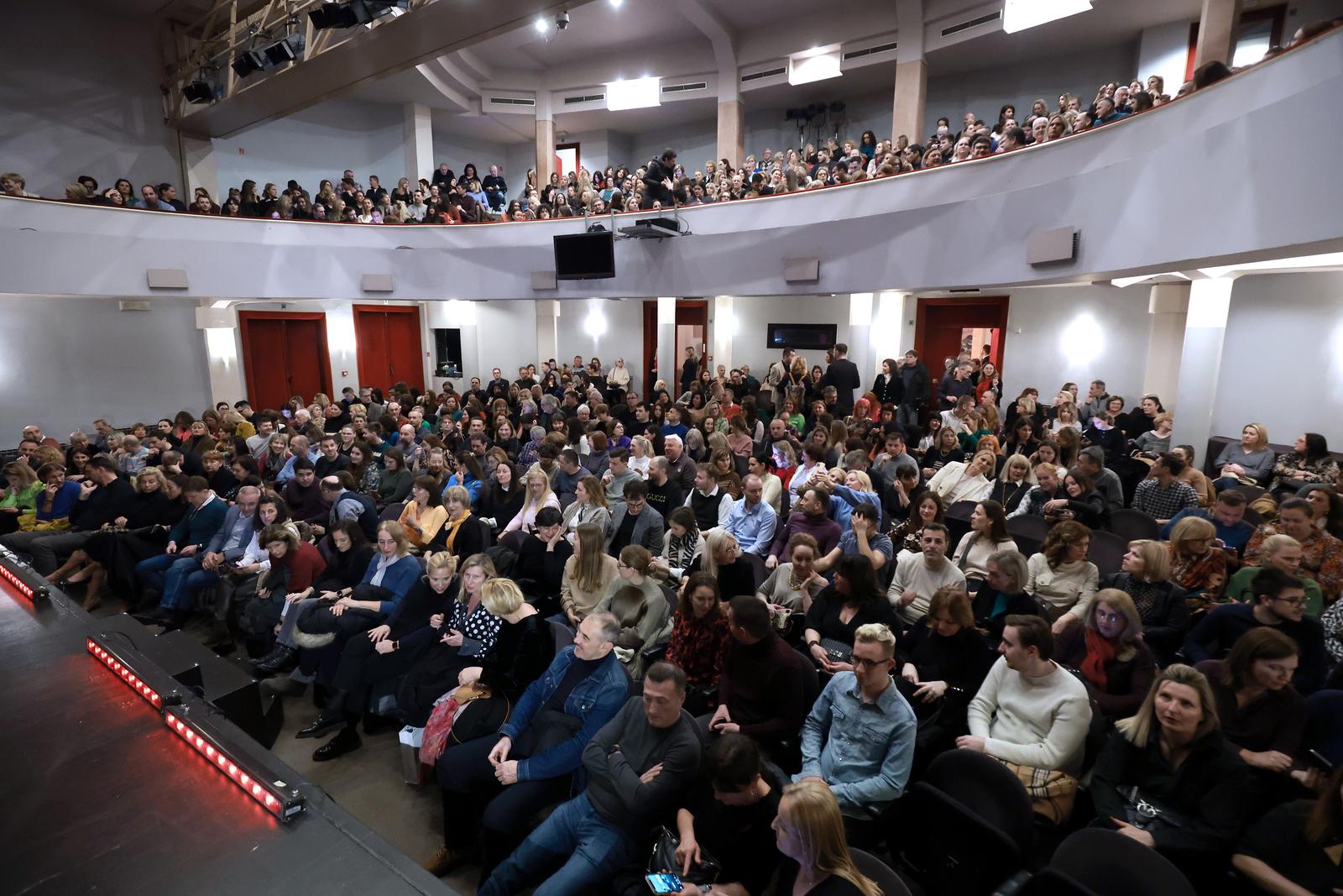 Predstava Lepa Brena Project u kazalištu Kerempuh Predstava Lepa Brena Project u kazalištu Kerempuh