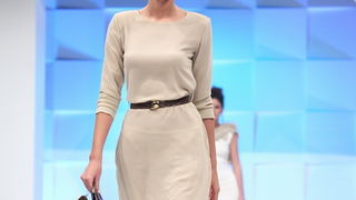 Zagreb, 040211. 
Arena Zagreb, Laniste.
13. Sajam vjencanja, velika modna revija sa modelima modne agencije Sandra. 
Na slici: kreacije Aleksandra Dojcinovic.
Foto: Biljana Gaurina / CROPIX