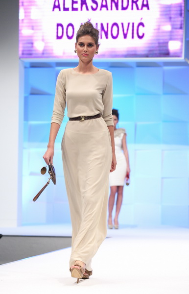 Zagreb, 040211. 
Arena Zagreb, Laniste.
13. Sajam vjencanja, velika modna revija sa modelima modne agencije Sandra. 
Na slici: kreacije Aleksandra Dojcinovic.
Foto: Biljana Gaurina / CROPIX