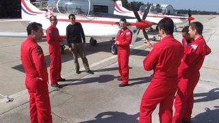 Goran Višnjić posjetio pilote u zrakoplovnoj bazi Zemunik