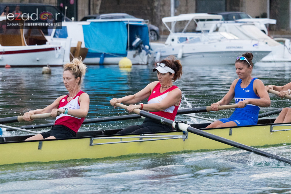 6. “Jadranov veslački dvoboj” osmeraca u uvali Jazine 6. “Jadranov veslački dvoboj” osmeraca u uvali Jazine