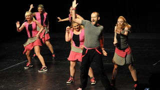 Zadar, 180513.
Veceras je u kazalistu lutaka odrzan Zadarski plesni festival In memoriam Nives Simatovic-Predovan na kojem se predstavilo 19 plesnih ansambla iz 12 gradova.
Na fotografiji: nastup na plesnom festivalu.
Foto: Luka Gerlanc / CROPIX Zadar, 180513.
Veceras je u kazalistu lutaka odrzan Zadarski plesni festival In memoriam Nives Simatovic-Predovan na kojem se predstavilo 19 plesnih ansambla iz 12 gradova.
Na fotografiji: nastup na plesnom festivalu.
Foto: Luka Gerlanc / CROPIX