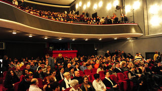 Zadar, 28.02.2013. snimio: Nenad Marčev,
PLANET ART,
Raymond Queneu,
STILSKE VJEŽBE,
Redatelj Tomislav Radić,
Igraju: Lela Margitić i Pero Kvrgić,
Dvorana HNK Zadar Zadar, 28.02.2013. snimio: Nenad Marčev,
PLANET ART,
Raymond Queneu,
STILSKE VJEŽBE,
Redatelj Tomislav Radić,
Igraju: Lela Margitić i Pero Kvrgić,
Dvorana HNK Zadar