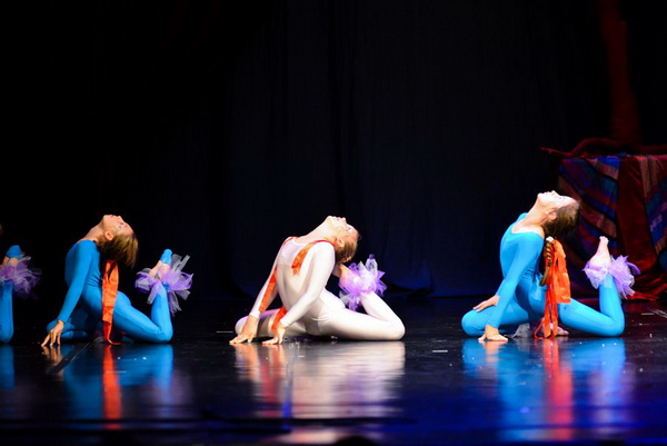 Circo Art u HNK Zadar izveo predstavu “Povratak u prirodu”