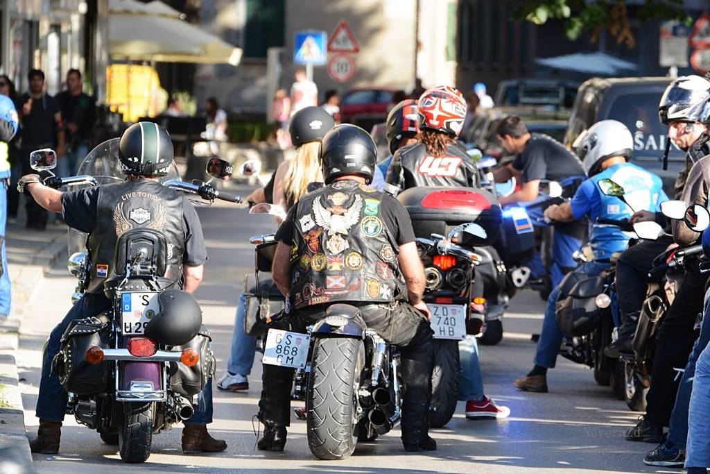 Defile bajkera ulicama Zadra u povodu 10. rođendana Moto kluba Beštije. Foto: Jadra NeveraZD Defile bajkera ulicama Zadra u povodu 10. rođendana Moto kluba Beštije. Foto: Jadra NeveraZD
