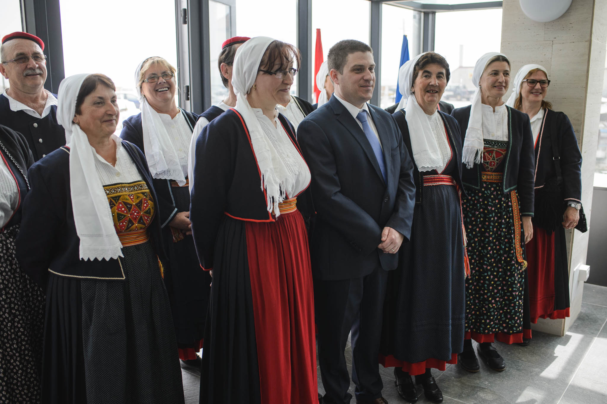 Ministar Oleg Butković potpisao ugovore za izgradnju trajektne luke Tkon i sanaciju luka Turanj, Mandre i Petrčane Ministar Oleg Butković potpisao ugovore za izgradnju trajektne luke Tkon i sanaciju luka Turanj, Mandre i Petrčane