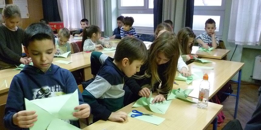 Osnovci OŠ “Stanovi” učili o obnovljivim izvorima energije