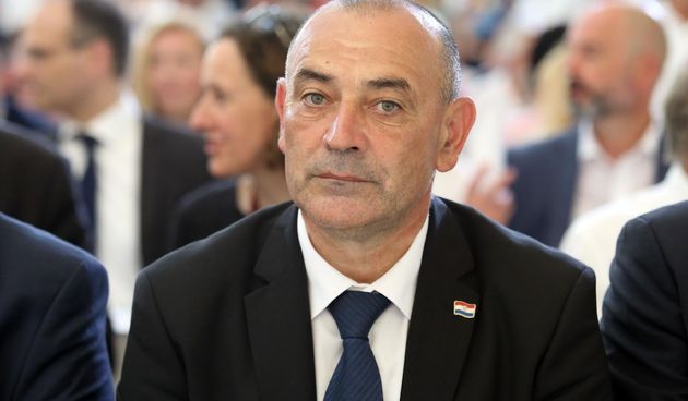 Ministar Tomo Medved