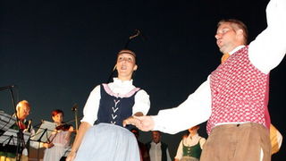 Vecer folklora: KUD Nevijana i ansambl Horenak u Nevidjenima Vecer folklora: KUD Nevijana i ansambl Horenak u Nevidjenima