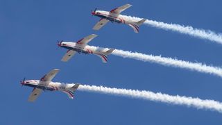 Zemunik: 20. obljetnica akrobatske grupe “Krila Oluje” Zemunik: 20. obljetnica akrobatske grupe “Krila Oluje”