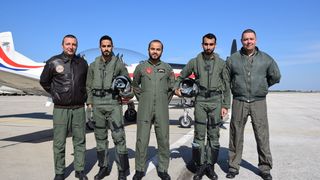 Prvi samostalni letovi omanskih pilota Prvi samostalni letovi omanskih pilota