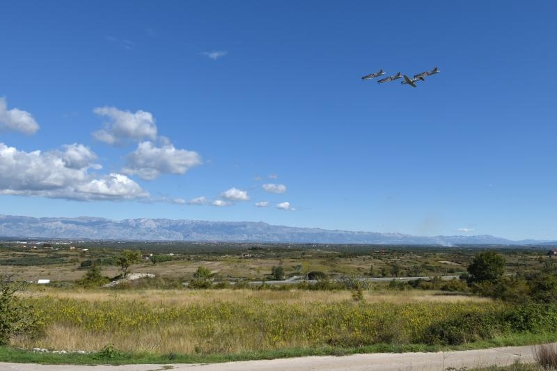 Zadar danas obiljezava 25. obljetnicu obrane Grada. 6. listopada 1991. otporom hrvatskih branitelja sprijecen je prodor srpskih snaga u grad. Kod spomen obiljezja na Dracevcu odrzan je svecani skup. Photo: Dino Stanin/PIXSELL