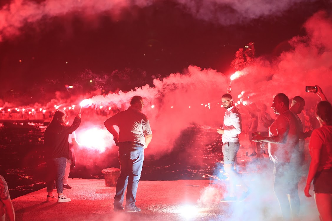 Image 5793747 (auto) Image 5793747 (auto)