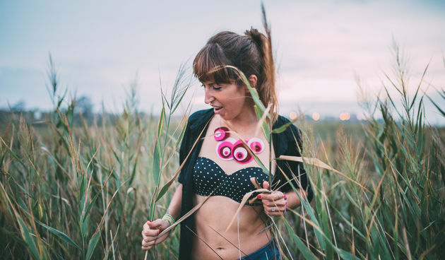 Deseriz jesenski editorijal, nakit, Visnja Knezevic