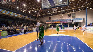 Fešta u povodu 80. rođendana Pina Giergie: Vetarani KK Zadar – Veterani KK Olimpija Fešta u povodu 80. rođendana Pina Giergie: Vetarani KK Zadar – Veterani KK Olimpija