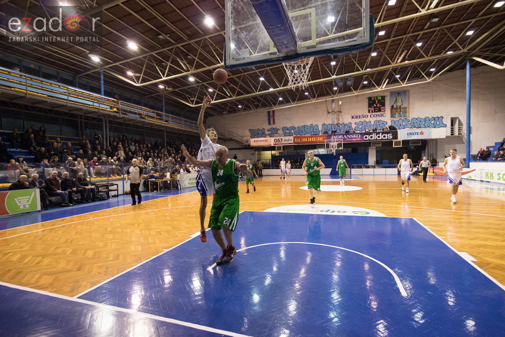 Fešta u povodu 80. rođendana Pina Giergie: Vetarani KK Zadar – Veterani KK Olimpija Fešta u povodu 80. rođendana Pina Giergie: Vetarani KK Zadar – Veterani KK Olimpija