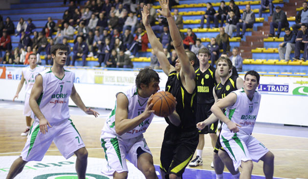 Mrva i Dević, KK Borik-Puntamika – KK Dubrava