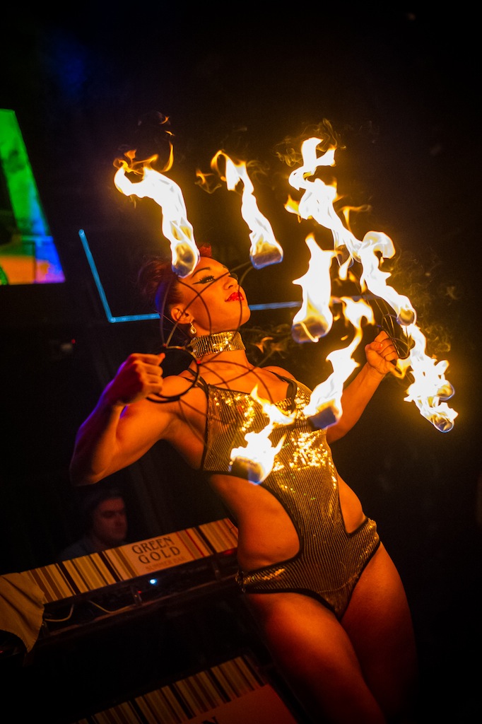 Spektakularni show La Fiesta! Spektakularni show La Fiesta!