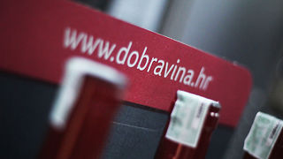 Image 871945 (auto) Image 871945 (auto)