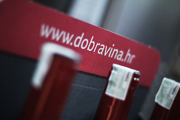 Image 871945 (auto) Image 871945 (auto)