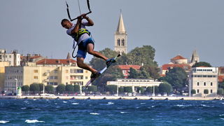 Surferi i kiteri došli na svoje pred neveru