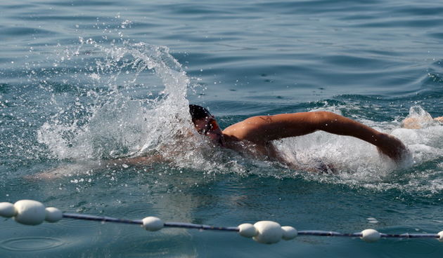 Zadar, 040812.
Jutros je u organizaciji plivackog kluba Zadar odrzan 40. plivacki maraton Preko – Zadar. Ukupno je prijavljeno 94  maratonca od kojih je 64 iz Zadra, a cak njih 28 je mladjih od 15 godina. 
Na slici: pobjednik Roko Copac iz Splita.
Foto: J