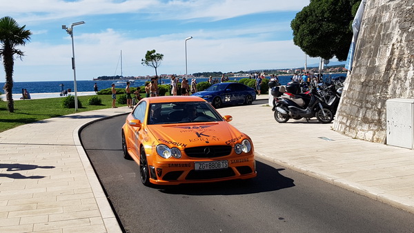Pink Wing, jedinstvena gastro-turistička karavana luksuznih automobila gostovala je u Zadru na Pozdravu suncu. Foto: Mladen Malik