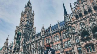 “Emily” je otišla u Pariz, a Petra u München: Zagrebačka Zadranka Petra Blagec već dvije godine živi u Njemačkoj, pokrenula i vlastiti modni brend “Emily” je otišla u Pariz, a Petra u München: Zagrebačka Zadranka Petra Blagec već dvije godine živi u Njemačkoj, pokrenula i vlastiti modni brend