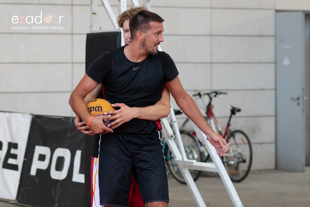 3×3 Basket Tour @ City Galleria