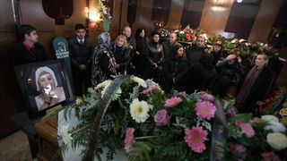 Skopje: Na posljednji počinak ispraćena Esma Redžepova Skopje: Na posljednji počinak ispraćena Esma Redžepova