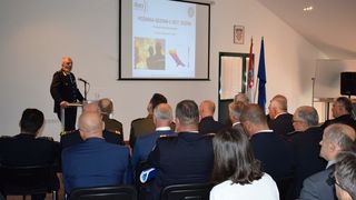 U Divuljama održana tematska sjednica premijera i župana o požarnoj sezoni U Divuljama održana tematska sjednica premijera i župana o požarnoj sezoni