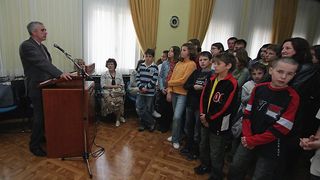 Image 1072189 (auto)