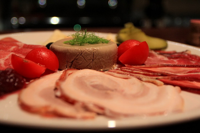 Restoran bar Atrij: Finger Food & Wine Selection, Foto: Iva Perinčić Restoran bar Atrij: Finger Food & Wine Selection, Foto: Iva Perinčić