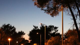 Rekonstrukcija ceste D-306 na Viru: Zasvijetlilo od Virskog mosta do centra!