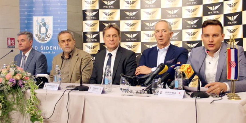 Željko Burić, Milan Bandić, Božidar Kalmeta, Robert Bajs – Pink Wing karavan od 17. do 19 lipnja 2016. Željko Burić, Milan Bandić, Božidar Kalmeta, Robert Bajs – Pink Wing karavan od 17. do 19 lipnja 2016.