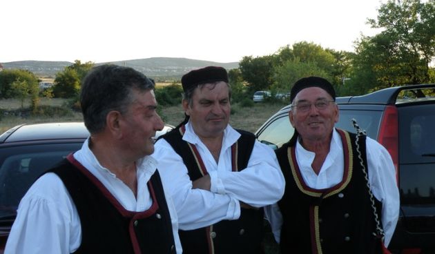 Lišane Ostrovičke: 1. Večer ojkanja “Od Sinja do Nina i Brinja”, Foto: Marko Mane Ledenko