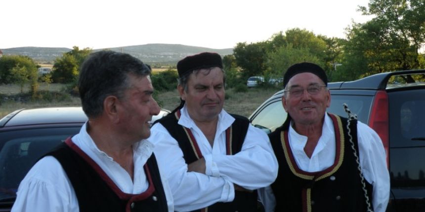 Lišane Ostrovičke: 1. Večer ojkanja “Od Sinja do Nina i Brinja”, Foto: Marko Mane Ledenko Lišane Ostrovičke: 1. Večer ojkanja “Od Sinja do Nina i Brinja”, Foto: Marko Mane Ledenko