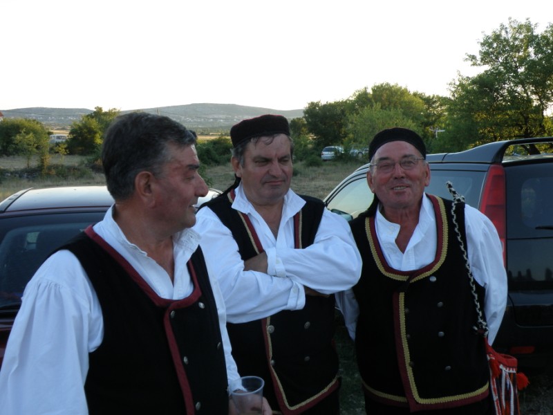 Lišane Ostrovičke: 1. Večer ojkanja “Od Sinja do Nina i Brinja”, Foto: Marko Mane Ledenko