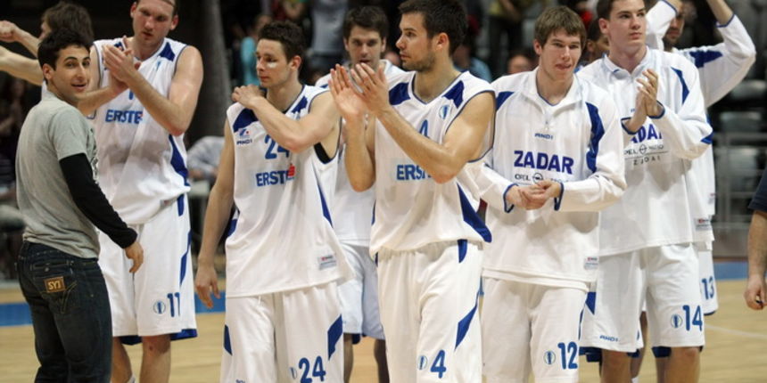 Zadrani slave pobjedu, Foto: Vladimir Ivanov / CROPIX Zadrani slave pobjedu, Foto: Vladimir Ivanov / CROPIX