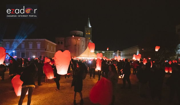 Humanitarni svjetlosni spektakl “Zaželi ljubav 2018.” @ Forum