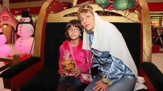 Sv. Luce razveselila mališane u Supernova centru, Foto: Iva Perinčić Sv. Luce razveselila mališane u Supernova centru, Foto: Iva Perinčić