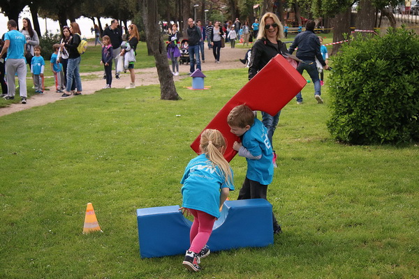 Sportska manifestacija za djecu “1000 koraka kroz 1000 ulica” SŠ “Loptica” Sportska manifestacija za djecu “1000 koraka kroz 1000 ulica” SŠ “Loptica”