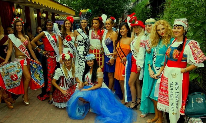 Sanja Burić najljubaznija gospođa na Izboru Mrs. Universe 2012. u Rusiji