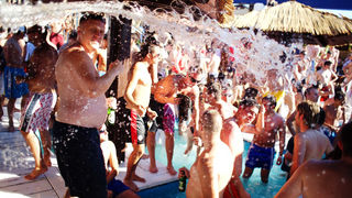 Image 1175673 (auto)