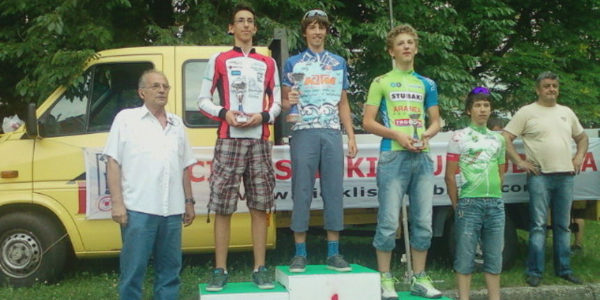 Marin Jakovčev na postolju