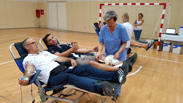 U organizaciji sekcije HZSN Zadar u dvorani 1 SC Višnjik održana je akcija dobrovoljnog darivanja krvi na kojoj je prikupljeno 25 doza tekućine koja život znači. Foto: Mladen Malik