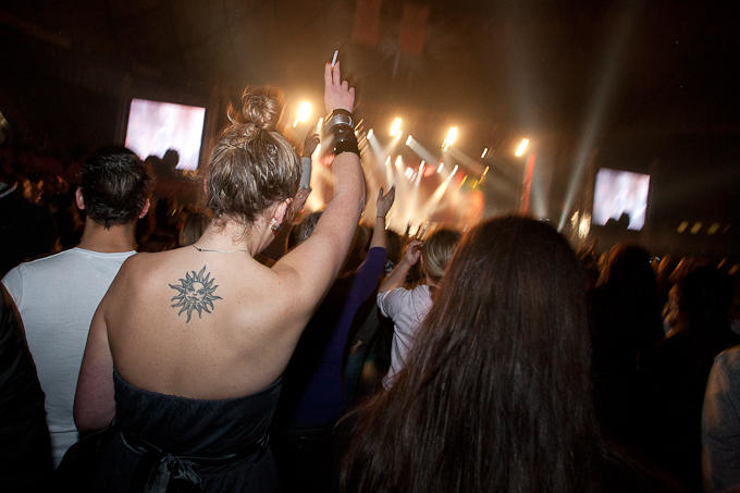 Karlovacko live: Halid Beslic i Crvena jabuka u dvorani Kresimir Cosic u Zadru, Foto: Leo Banic Karlovacko live: Halid Beslic i Crvena jabuka u dvorani Kresimir Cosic u Zadru, Foto: Leo Banic