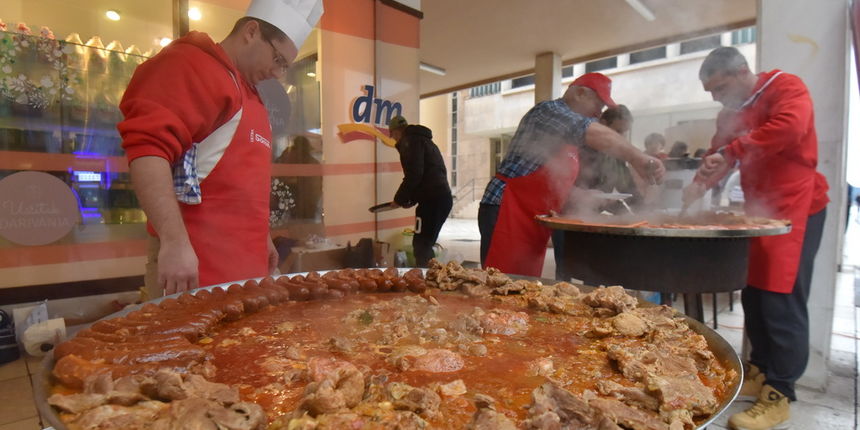 Turopoljsko srce srcu Zadra